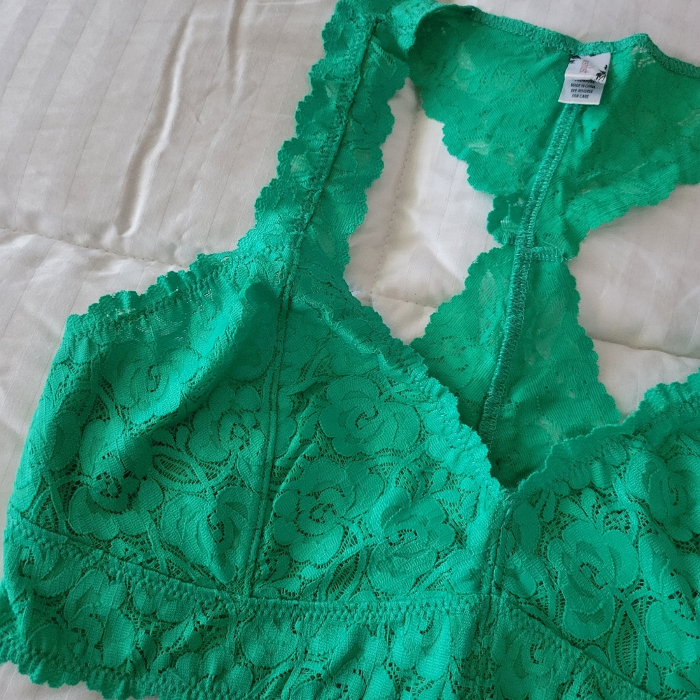 WISHLIST BRAND NEW BRALETTE SIZE M - Picture 5 of 7